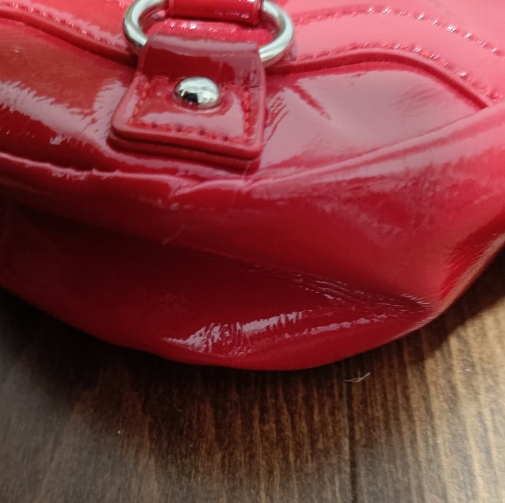 ❣️Retro Punk Vibrant Glossy Red Shoulder Hobo Bag 💕 - Picture 8 of 10